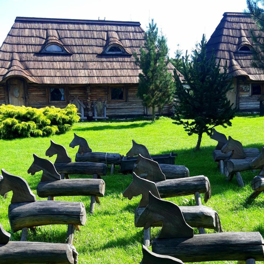 Grod Pedzikow Hotel Checiny  Luaran gambar