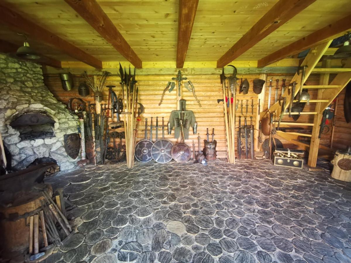 Grod Pedzikow Hotel Checiny  Luaran gambar